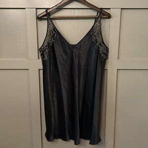 Oscar de la Renta Lace Trimmed Satin Slip Dress Lingerie Black Size 1X